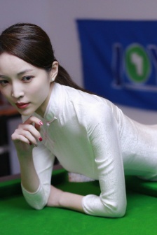 操女生免费视频